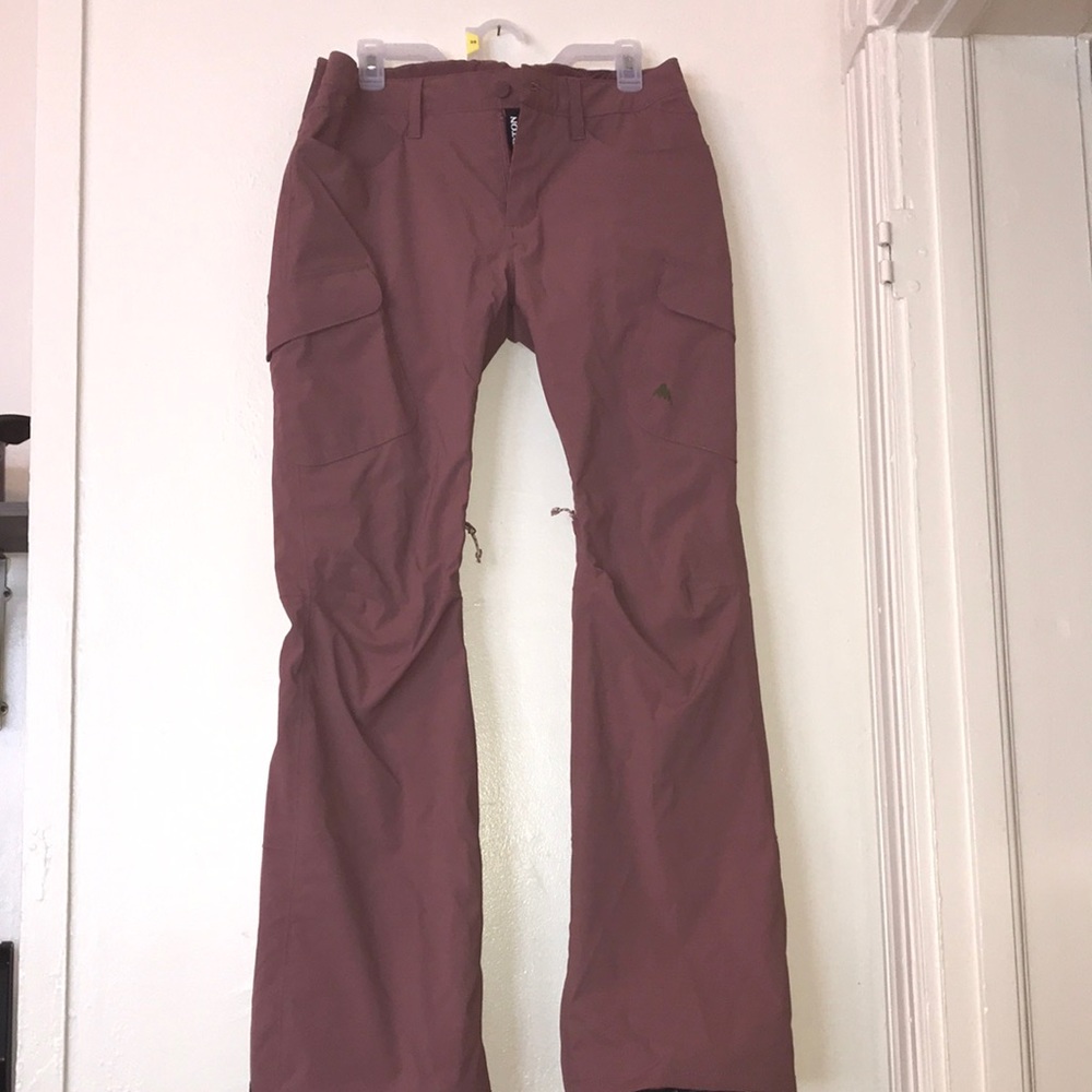 Burton Gloria Gore-tex Snow Pants. Rose brown color. Size medium. Brand new!
